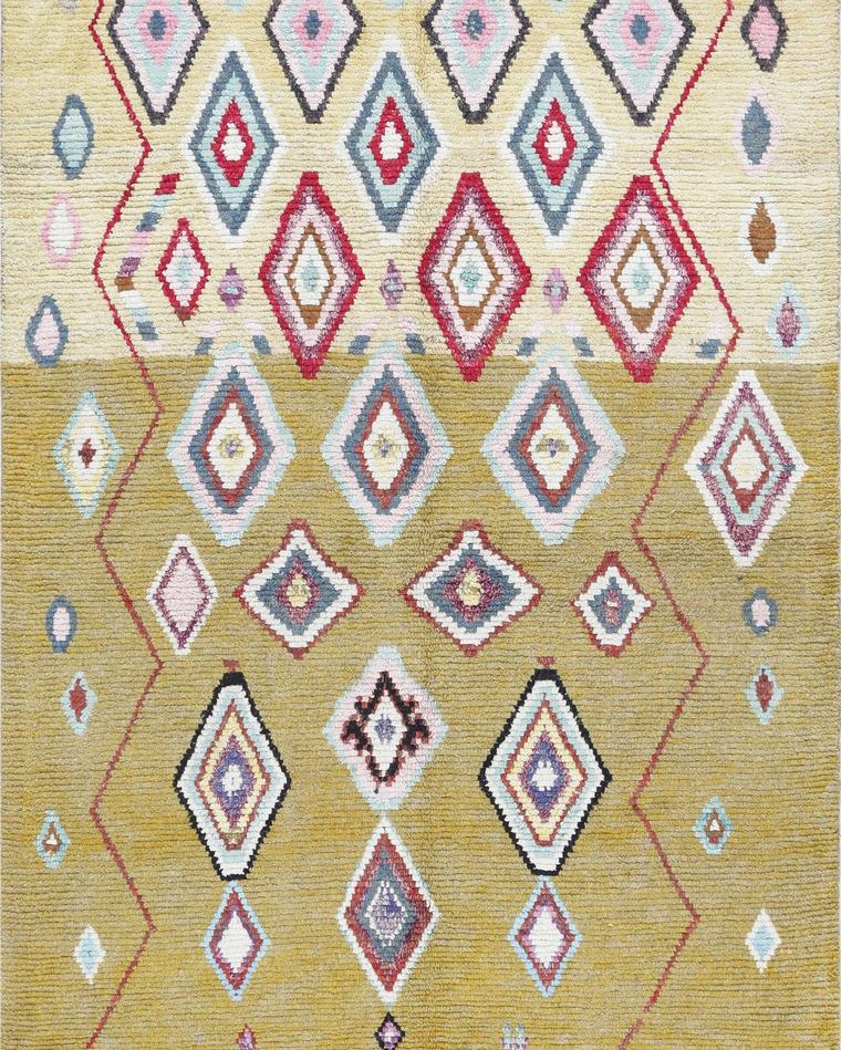 Hand-knotted wool rug in sand and cream, 261 × 168 cm, woven to order