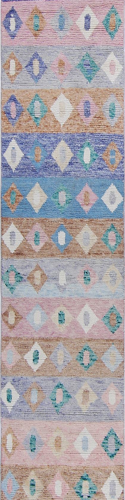 Handwoven runner rug in beige and sage, 417 × 73 cm, woven in our Lahore workshop
