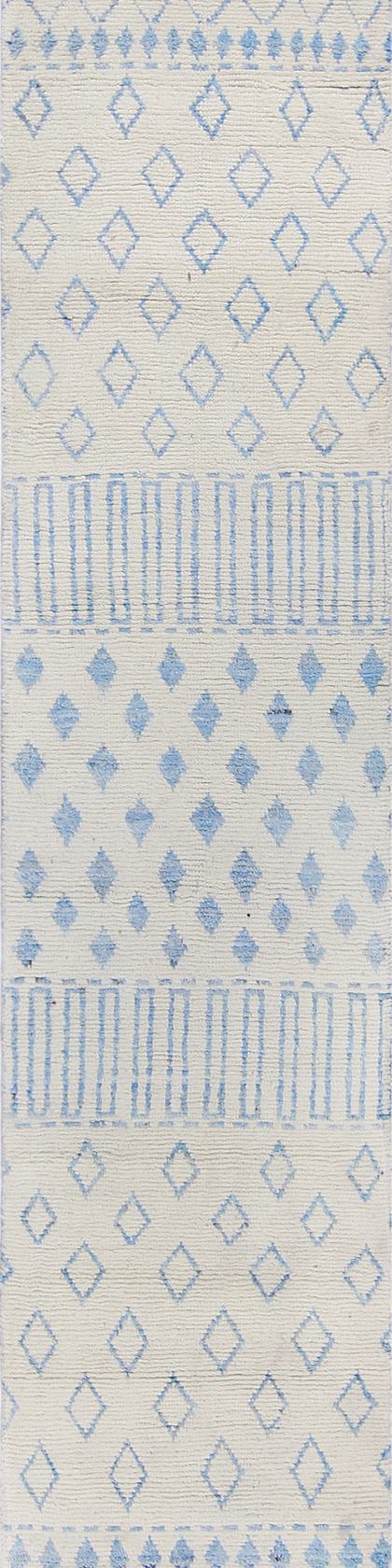 Handwoven runner rug in cream and beige, 533 × 90 cm, made to the customer's measurements