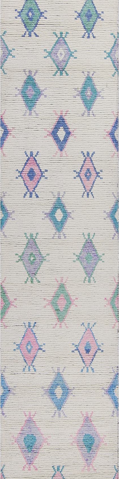 Handwoven runner rug in cream and beige, 567 × 87 cm, woven in our Lahore workshop