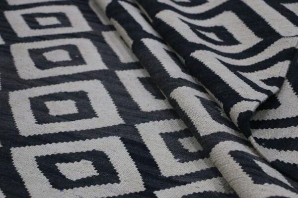 Durable Black and White Geometric Flatweave Wool Rug for Busy Spaces - Image 6