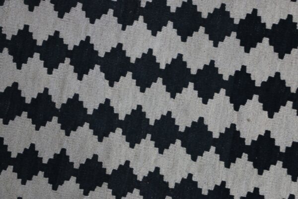 Black and White Geometric Flatweave Wool Rug - Image 5