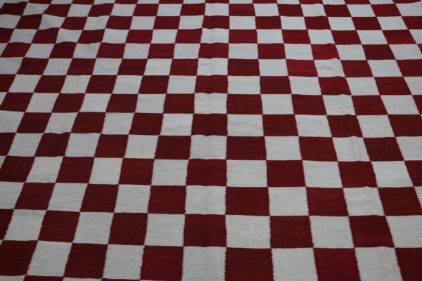 Red and White Checkered Flatweave Wool Rug for Living Spaces - Image 4