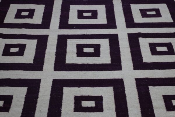 Black and White Contrast Geometric Patterned Flatweave Wool Rug for Contemporary Homes - Image 4