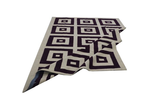 Black and White Contrast Geometric Patterned Flatweave Wool Rug for Contemporary Homes - Image 6