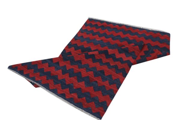 Black and Red Zigzag Flatweave Wool Rug - Image 6