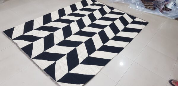 Versatile Black and White Checkered Flatweave Wool Rug for Home designers - Image 2