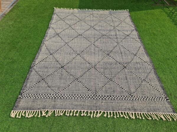 Black and Grey Geometric Flatweave Wool Rug - Image 8