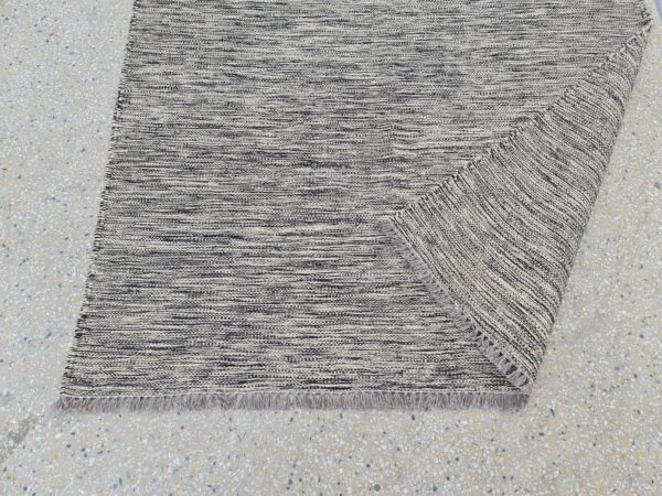 Grey Flatweave Wool Rug for Any Room - Image 6