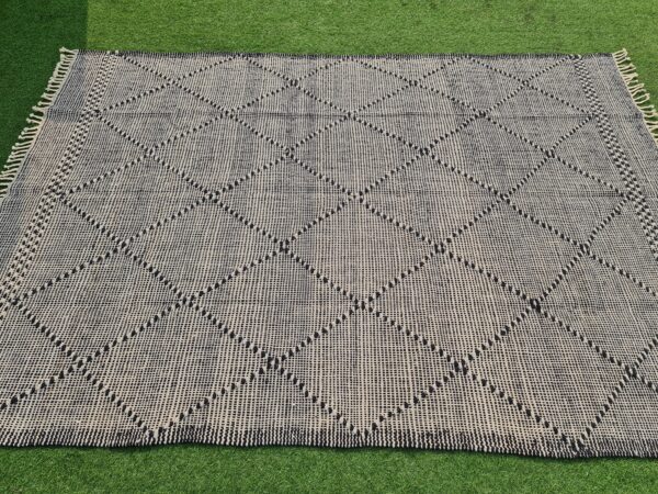 Black and Grey Geometric Flatweave Wool Rug - Image 3