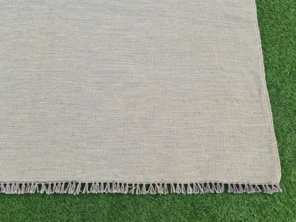 Grey Flatweave Wool Rug for Any Room - Image 4