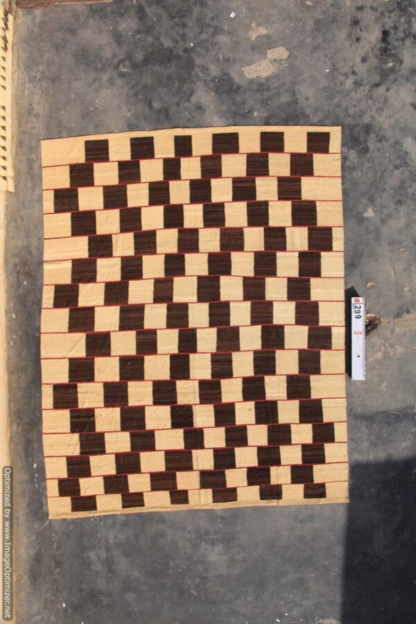 Brown and Beige Checkered Flatweave Wool Rug - Image 4