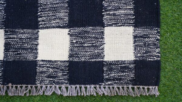 Black and White Checkered Flatweave Wool Rug - Image 4