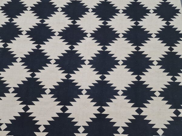 Black and White Geometric Flatweave Wool Rug in Black and White for Living Areas - Image 7