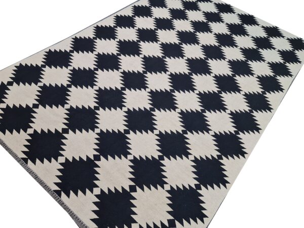 Black and White Geometric Flatweave Wool Rug in Black and White for Living Areas - Image 2