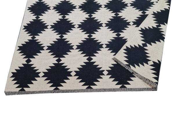 Black and White Geometric Flatweave Wool Rug in Black and White for Living Areas - Image 3