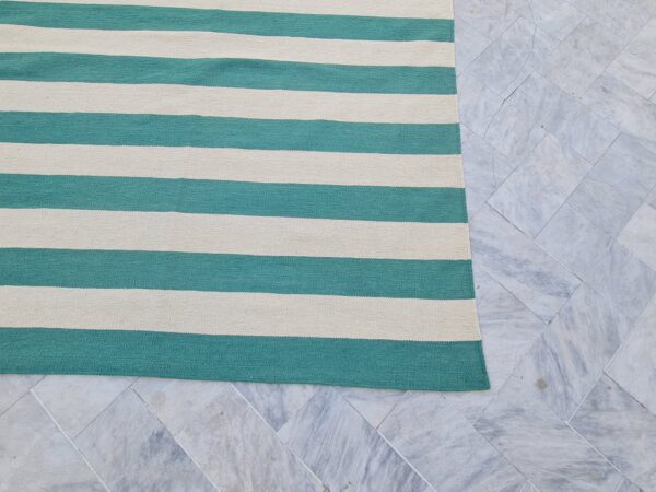 Green and White Striped Flatweave Wool Kilim for a Serene Ambiance - Image 5