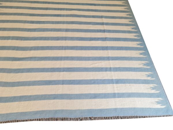 Long Lasting Grey and White Striped Flatweave Wool Rug for High-Traffic Areas - Image 4