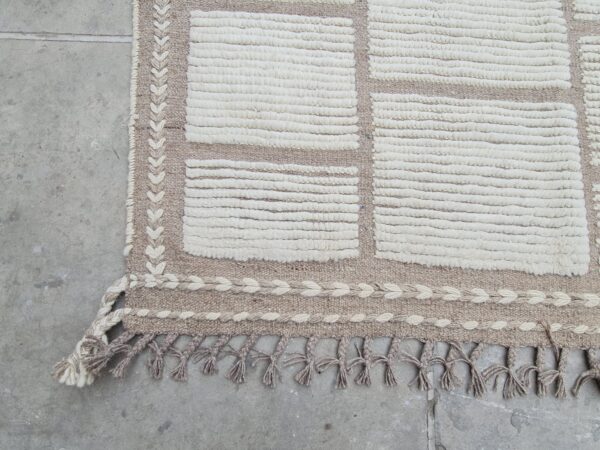 Brown and White Moroccan Hand Knotted Wool Rug for Living Space - Image 5