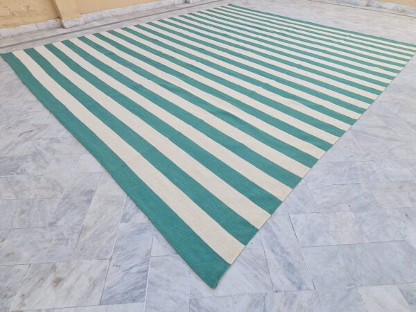 Green and White Striped Flatweave Wool Kilim for a Serene Ambiance - Image 2