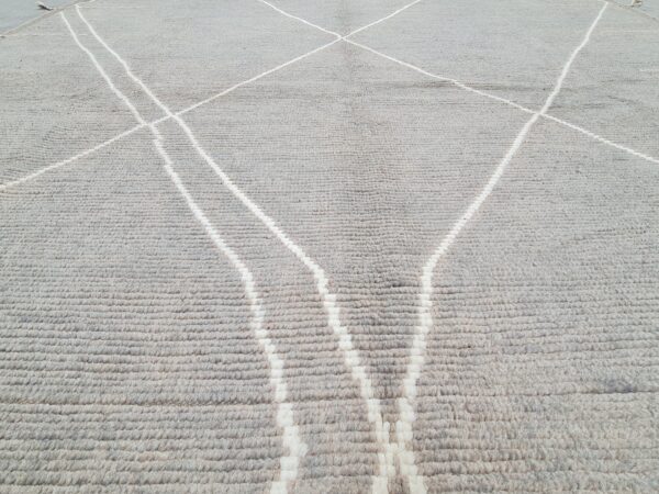 Grey and White Moroccan Hand Knotted Wool Rug - Image 6