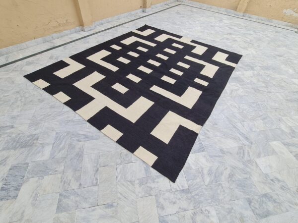 Line Pattern Black and White Geometric Flatweave Wool Rug for Living Rooms and Bedrooms - Image 2