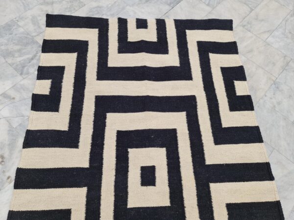 Black and White Geometric Patten Flatweave Wool Rug for Dinning room - Image 6