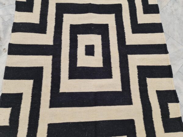 Black and White Geometric Patten Flatweave Wool Rug for Dinning room - Image 5